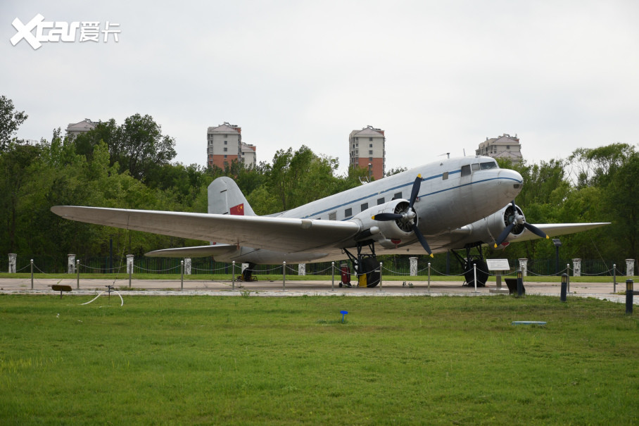 -2ӢģLisunov Li-2-84˹˾DC-3֤˫չʦŵʱԭƽ޸ģĶ1200ҪĶɻϲӢƵȫĳɹƣƵħW-62Լϵͳ̥ܺȫƣаװѩĹܣڵľͺŻװըҼܺͻ