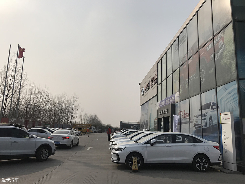 调查｜补贴未出台 京城新能源车市百态