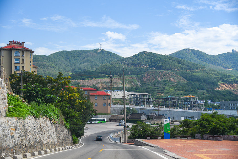 雷克萨斯ES300h一箱油之旅