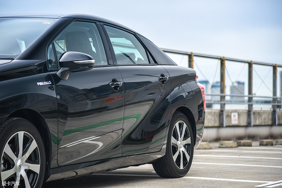 日本试驾丰田Mirai燃料电池汽车