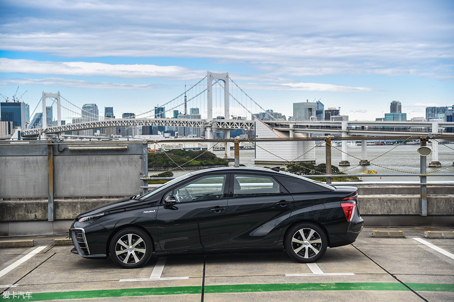 日本试驾丰田Mirai燃料电池汽车