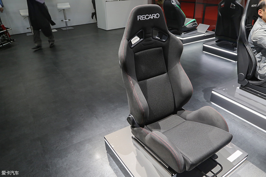 > 安道拓亮相上海车展