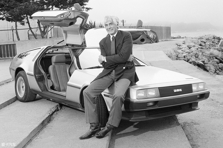 ˾DeLorean Motor CompanyһҸɫʵ˾ù˾ֻһͺŵDeLoreanͺΪDeLorean DMC-12