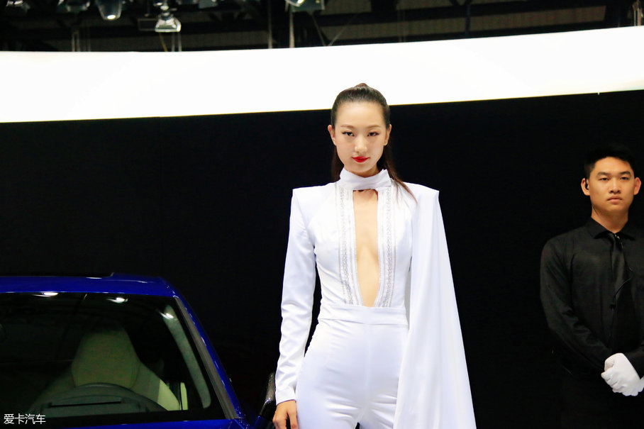 香车美女