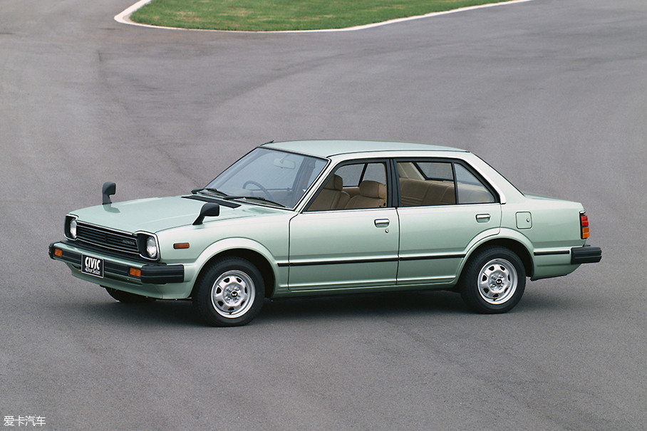 1980꣬˼ϵ׿Ű泵͡óʹһ̨1.5LȻ59kW80Ps