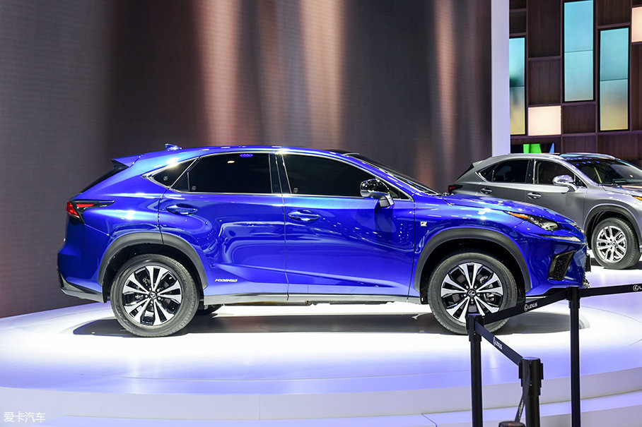 解析雷克萨斯NX300h