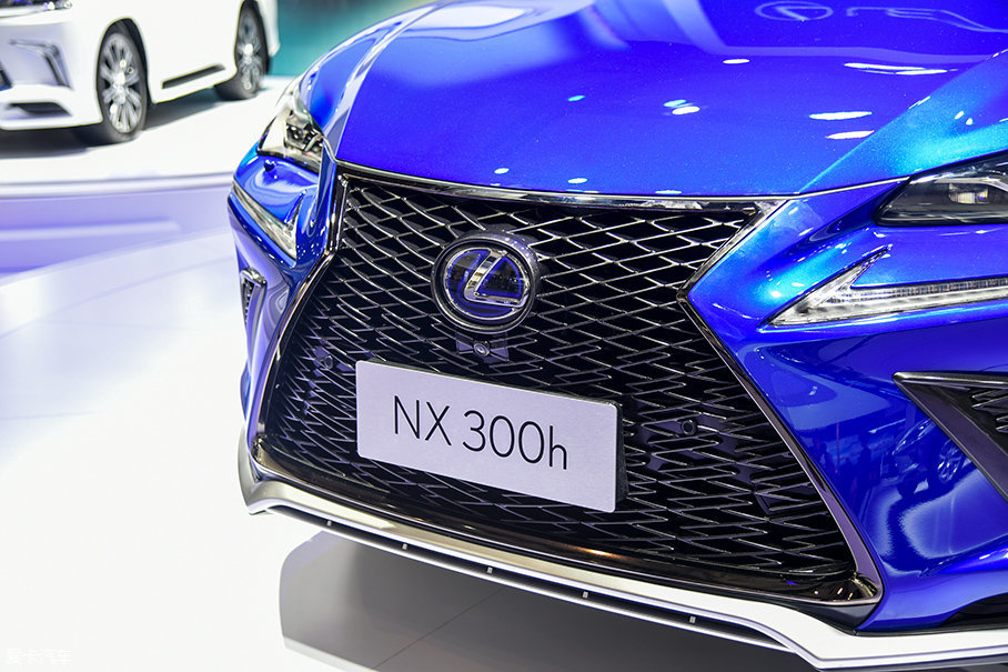 解析雷克萨斯NX300h