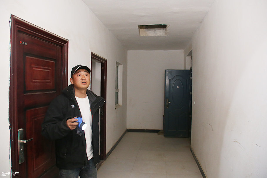 爱卡老男孩