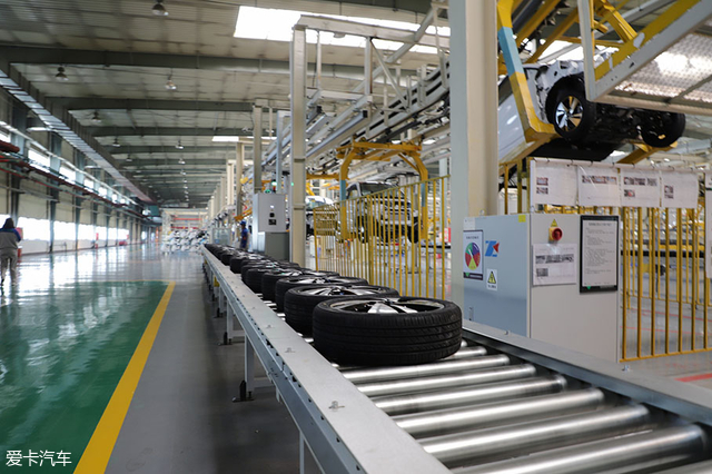 当然,类似轮胎分装线,内饰分装线,前后桥分装线等线路,跟传统汽车是