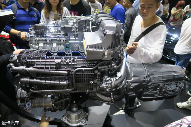 奔驰S级 M256发动机解析