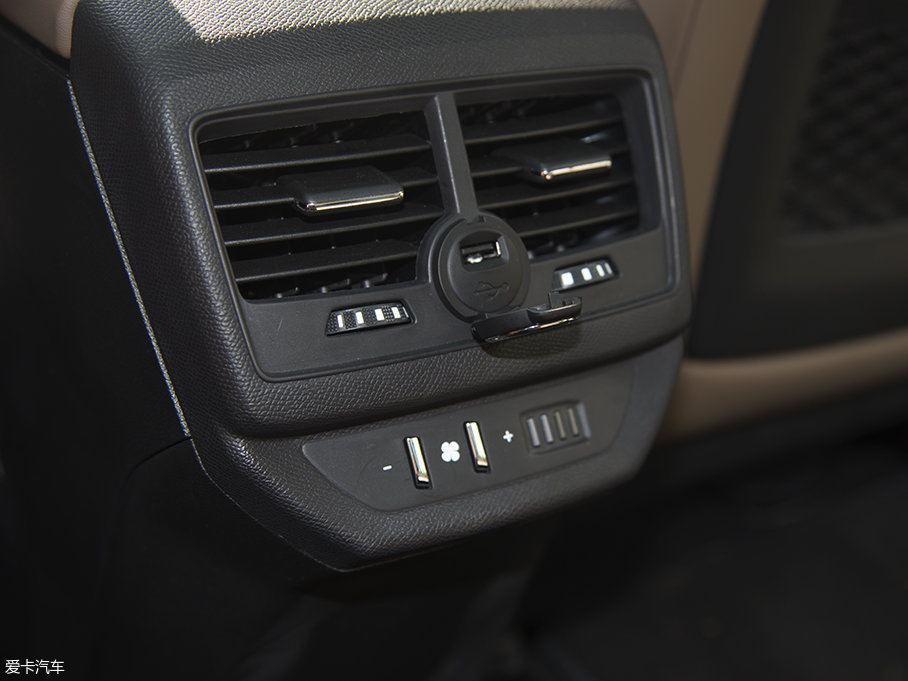 爱卡suv专业测试 东风标致5008来者不善