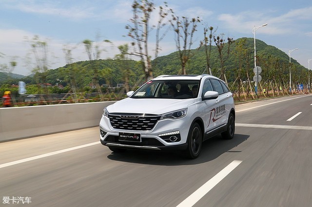 一汽奔腾senia r9