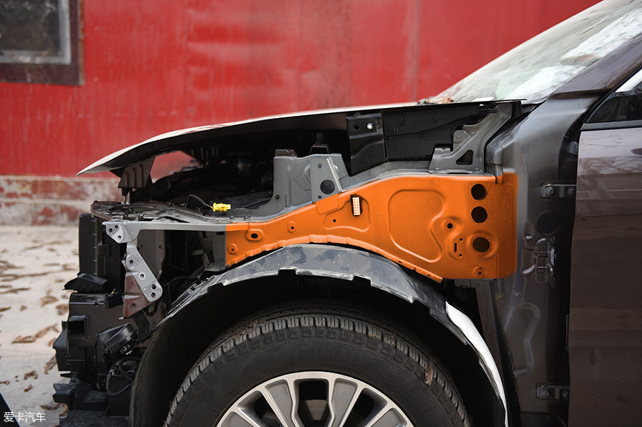 > 拆解领克01探内在品质