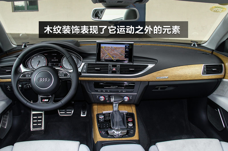 µS7 4.0T TFSI quattro