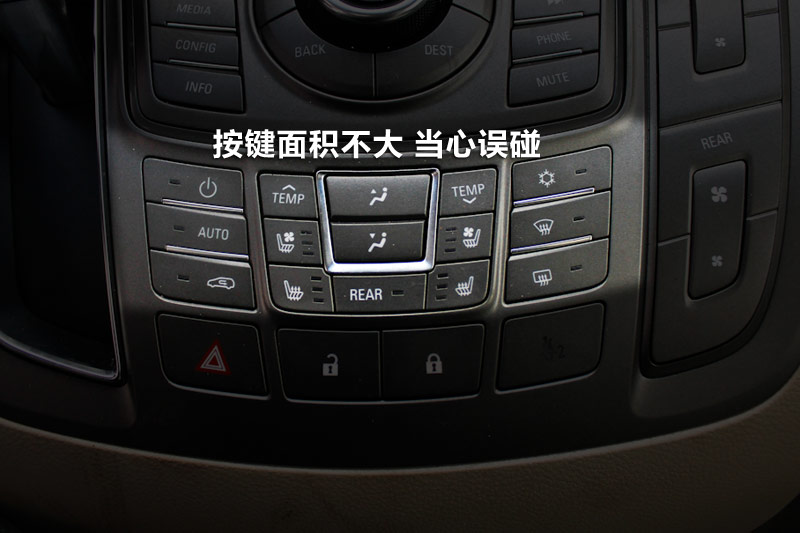 GL8 2.4L LTԶ