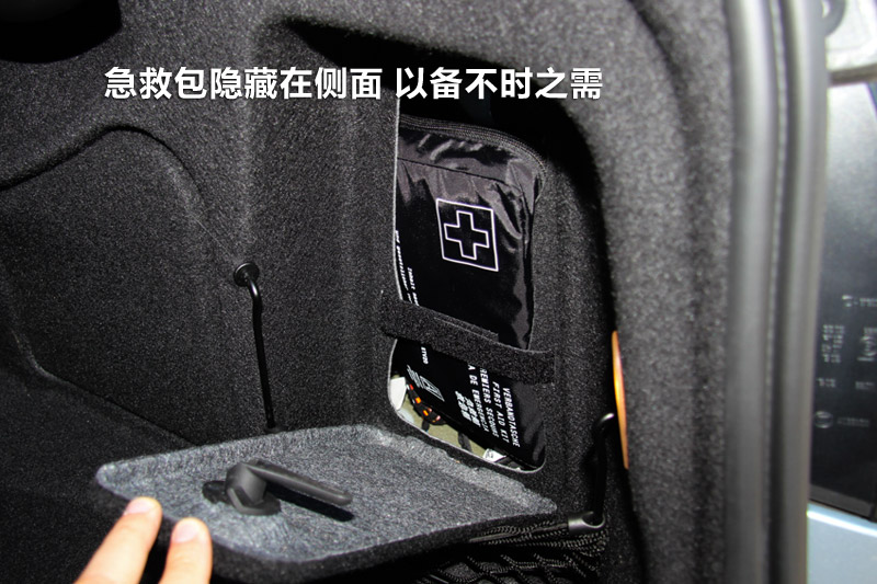 E E300L ˶