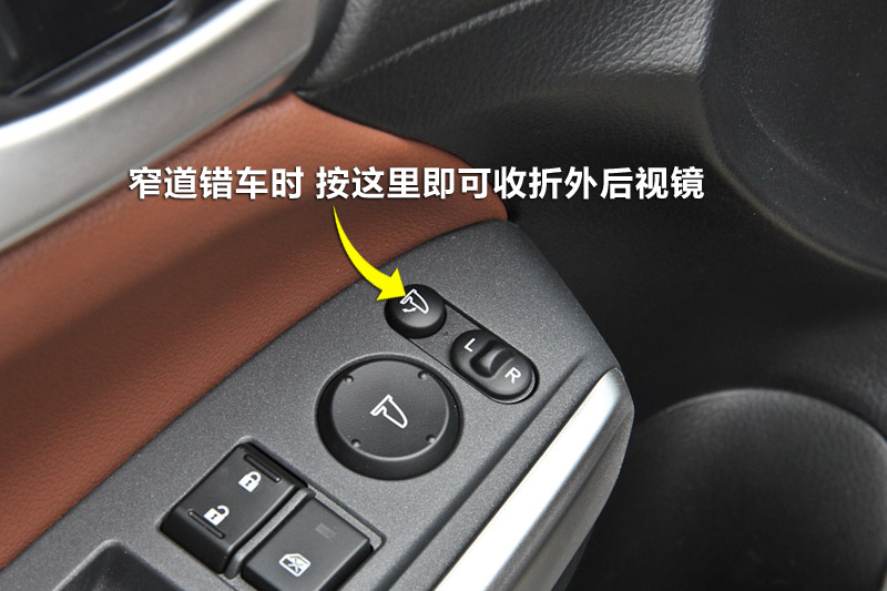 ʫͼ 3.0L AWD󵼺