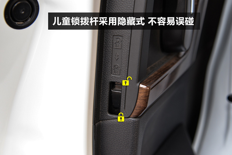 µ 2.4L 