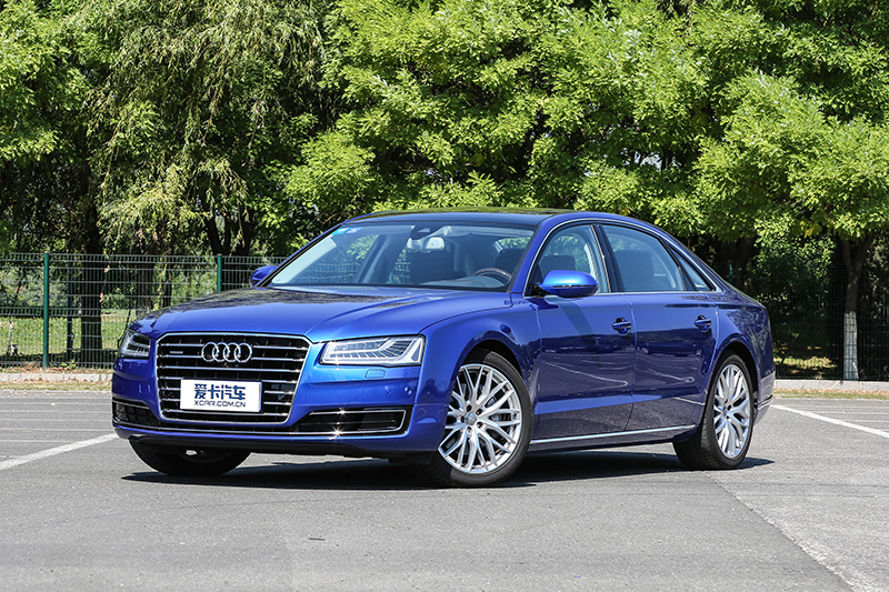 µA8L 50 TFSI quattro 