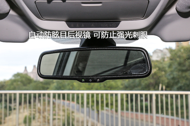  2.5i ˶ EyeSight