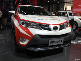 我和朋友一起逛-北京车展