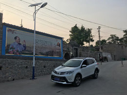 带着一种崇敬，带着一种向往，大白与我走进那个激情燃烧的岁月