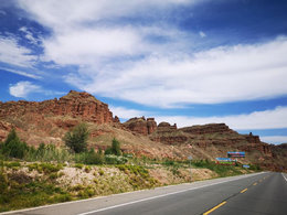 房车自驾游，莫高窟与月牙泉