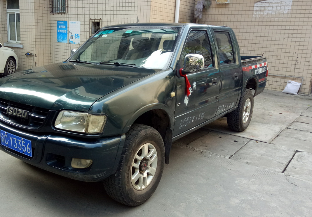 五十铃 庆铃t17 2009款 2.8t 四驱基本型皮卡